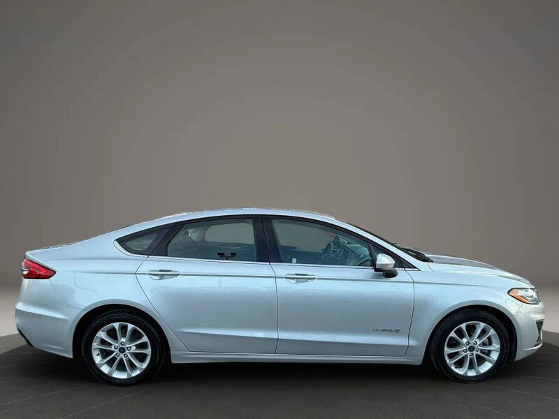 2019 Ford Fusion Hybrid SE