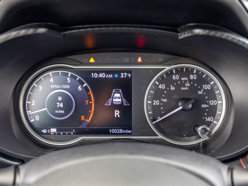 2024 Nissan Versa SR