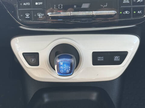 2017 Toyota Prius Two