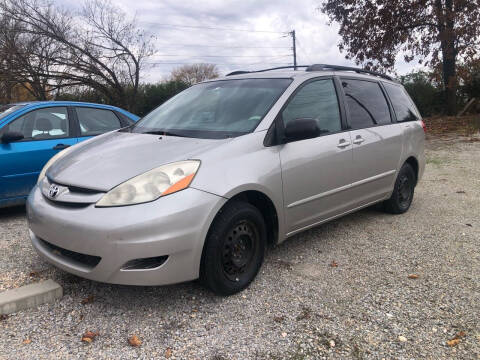 2009 Toyota Sienna for sale at Baxter Auto Sales Inc in Mountain Home AR