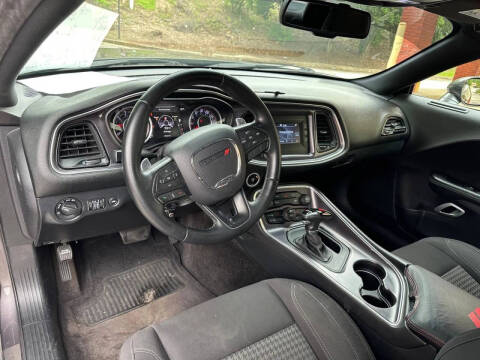2015 Dodge Challenger SXT