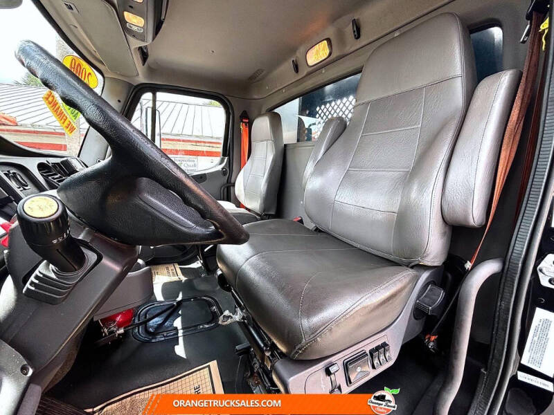 2020 Freightliner M2 106