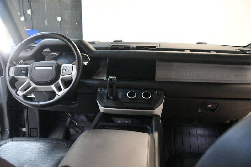 2023 Land Rover Defender 110 X-Dynamic SE