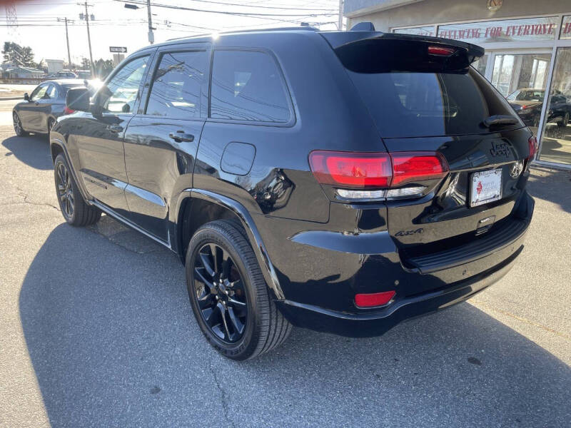 2018 Jeep Grand Cherokee Altitude