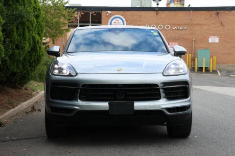 2020 Porsche Cayenne S Coupe