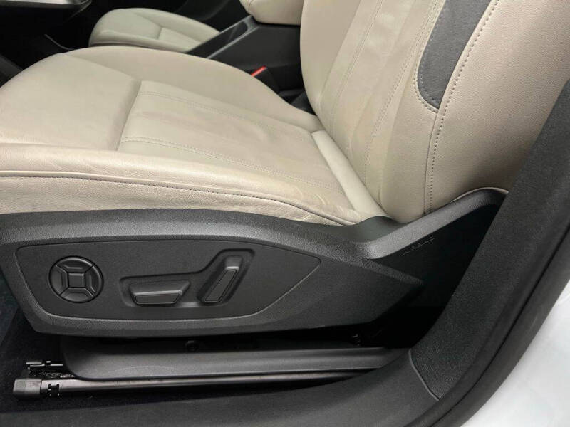 2023 Audi Q4 e-tron quattro Premium Plus 50