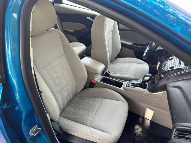 2017 Ford Focus SE