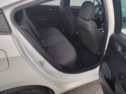 2018 Chevrolet Cruze LS Auto