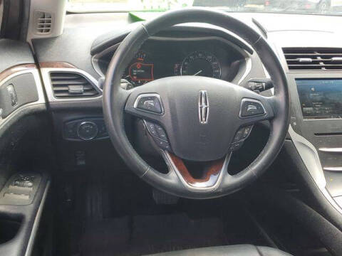 2016 Lincoln MKZ