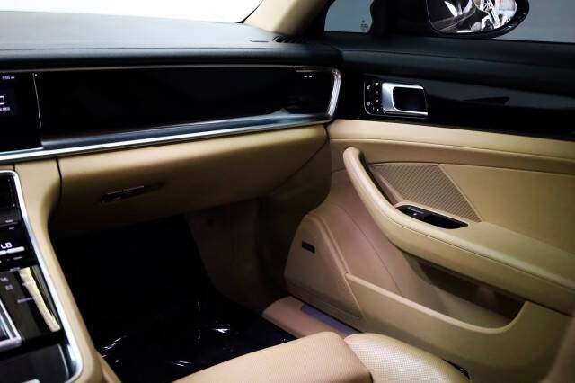 2019 Porsche Panamera