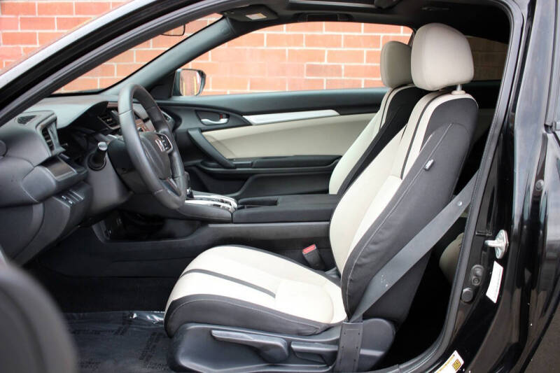 2017 Honda Civic LX-P