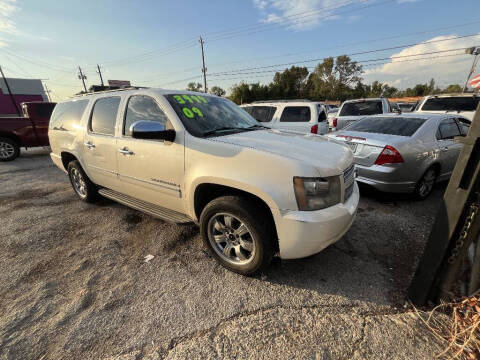 2009 Chevrolet Suburban for sale at SCOTT HARRISON MOTOR CO in Houston TX