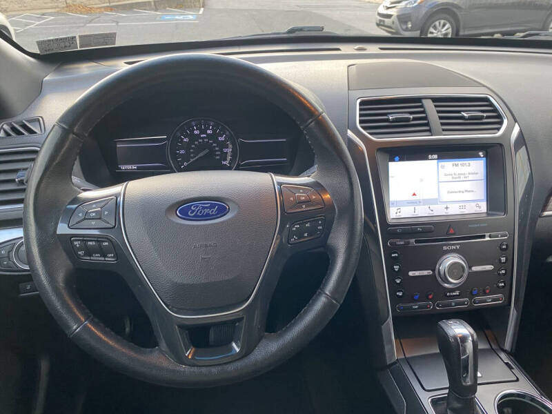 2017 Ford Explorer Limited