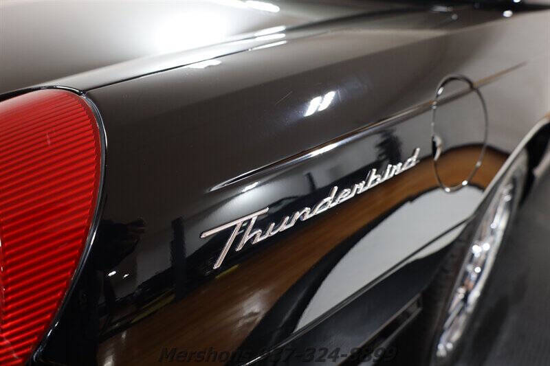 2004 Ford Thunderbird Deluxe