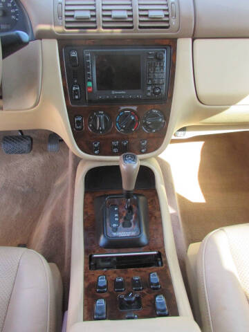 2000 Mercedes-Benz M-Class ML 320