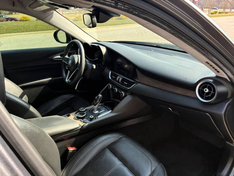 2017 Alfa Romeo Giulia Ti