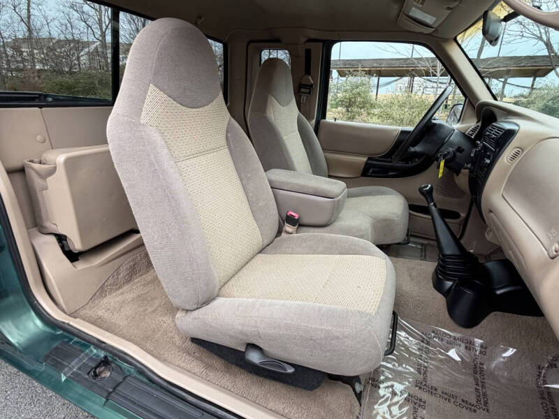 1999 Mazda B-Series B3000 SE