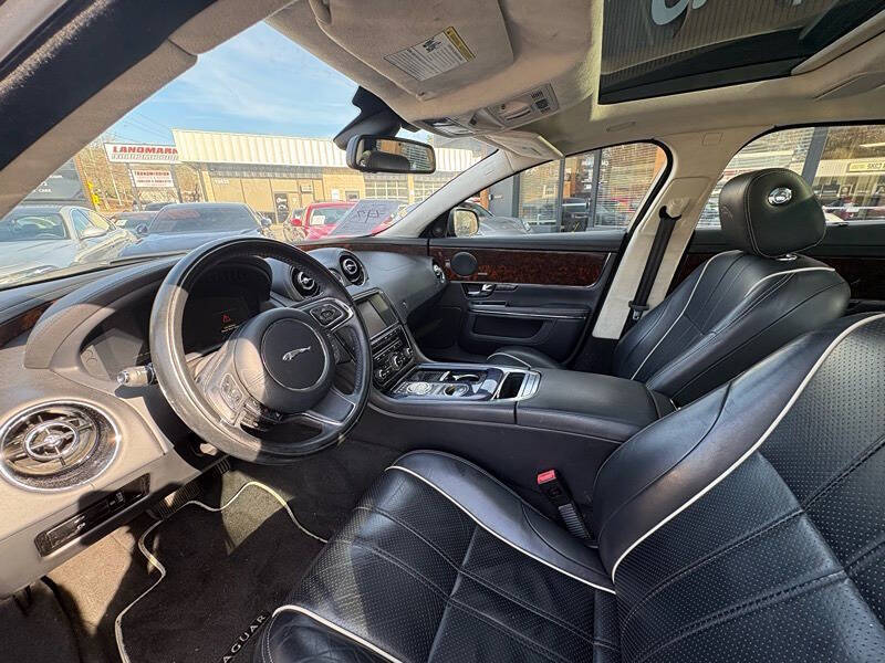 2013 Jaguar XJL Portfolio