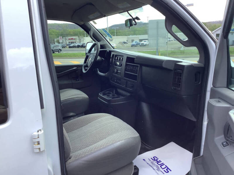 2021 Chevrolet Express 2500