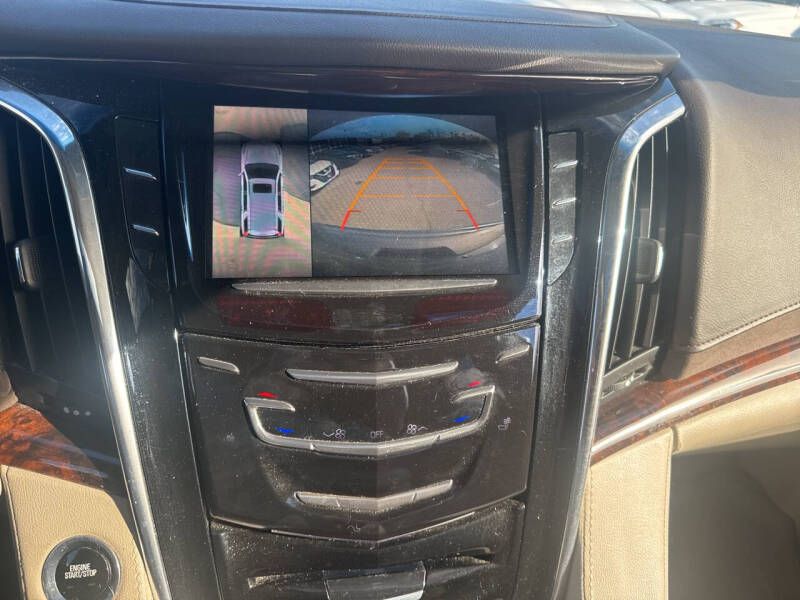 2016 Cadillac Escalade ESV Luxury Collection