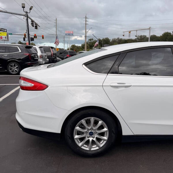 2016 Ford Fusion S