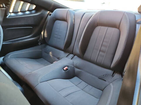 2022 Ford Mustang EcoBoost