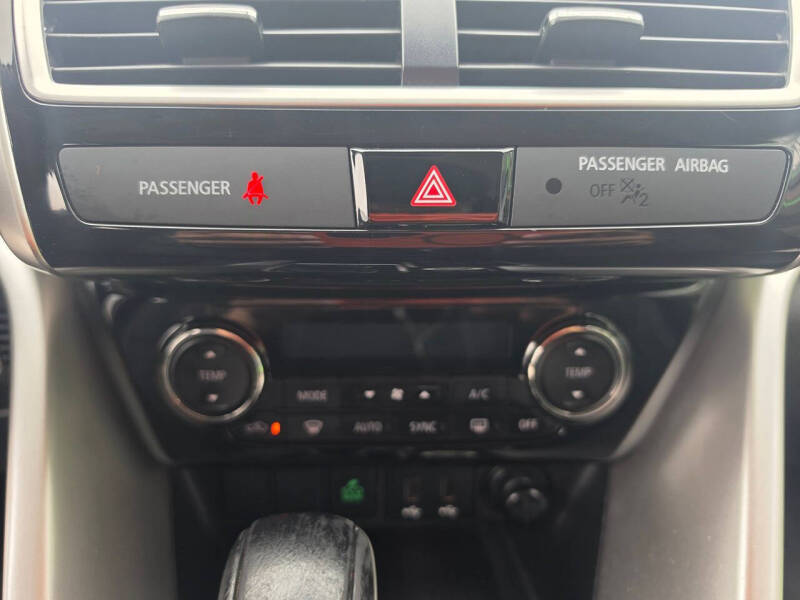 2019 Mitsubishi Eclipse Cross SE