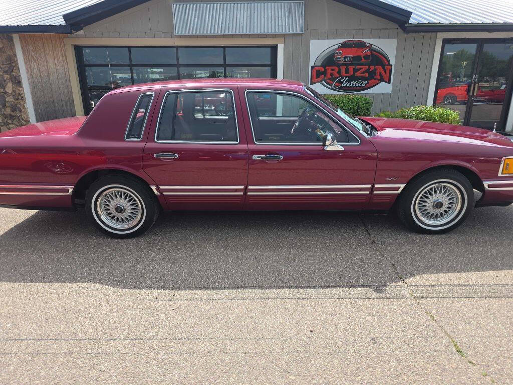 1993 Lincoln Town Car 30