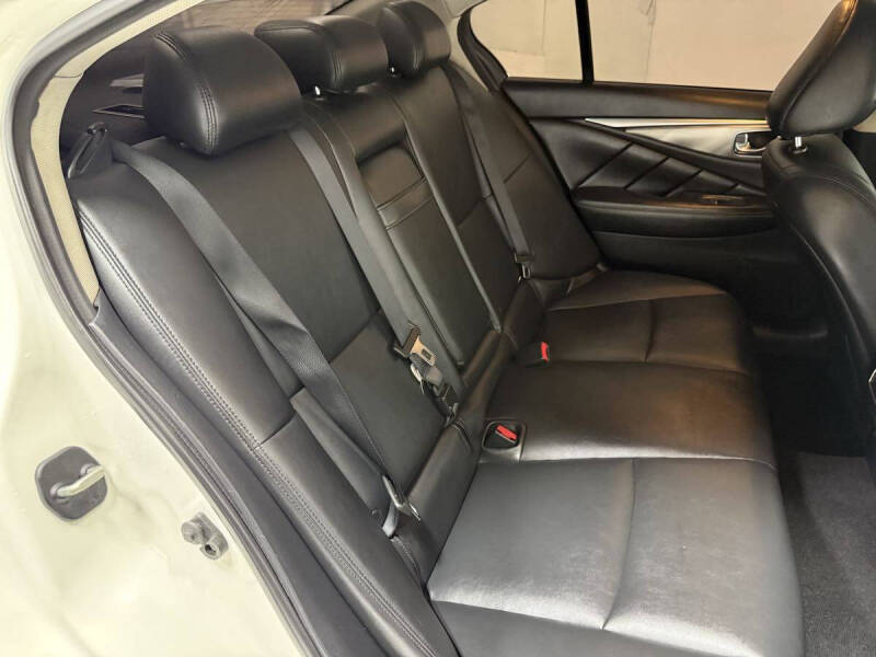 2016 Infiniti Q50 3.0T Premium