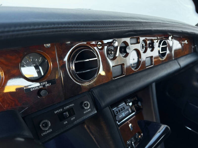 1976 Rolls-Royce Silver Shadow