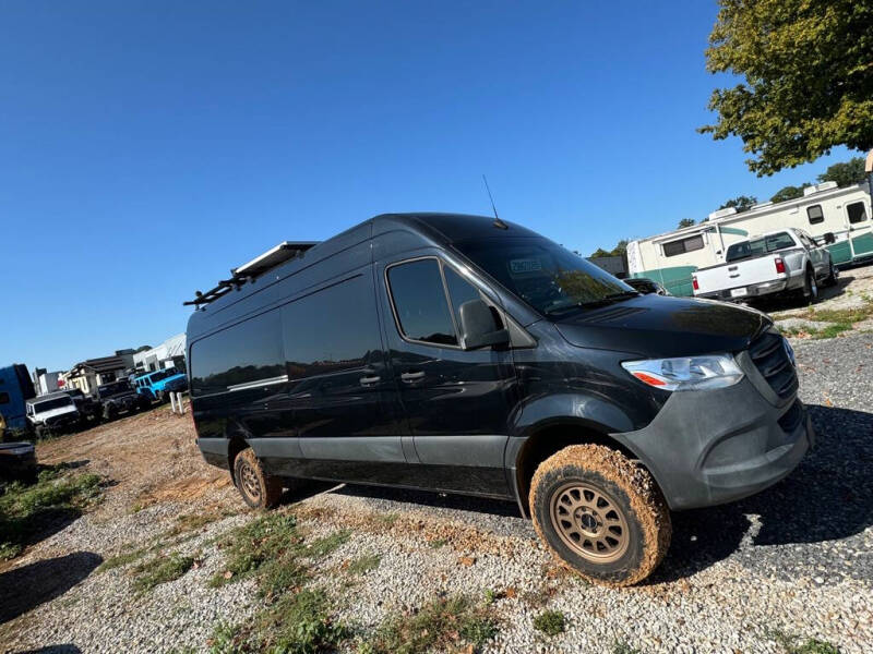 2020 Mercedes-Benz Sprinter Cargo Van Base's photo