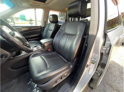 2013 Nissan Pathfinder Platinum