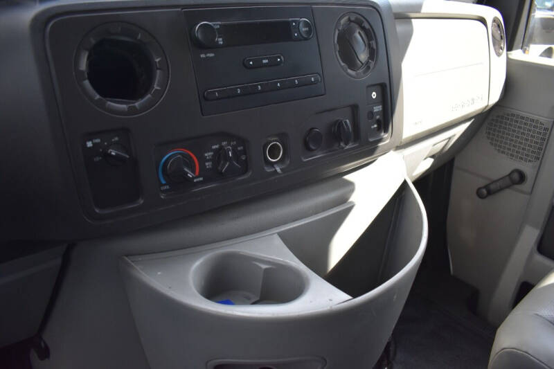 2015 Ford E-Series E-350 SD