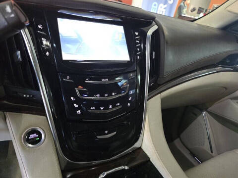 2015 Cadillac Escalade ESV Luxury