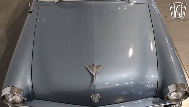 1954 Ford Crestline