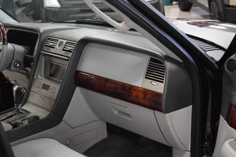 2006 Lincoln Navigator Luxury