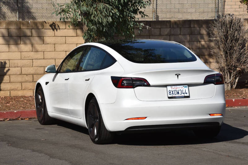 2022 Tesla Model 3 Base photo 5