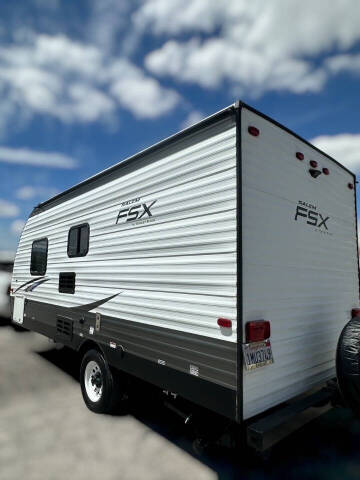 2018 Forest River  SALEM FSX 177RBFS