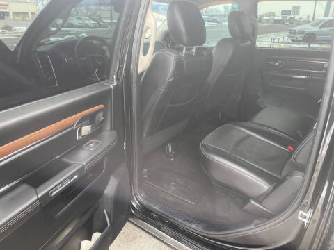 2016 RAM 1500 Laramie