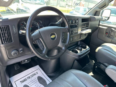 2021 Chevrolet Express 2500