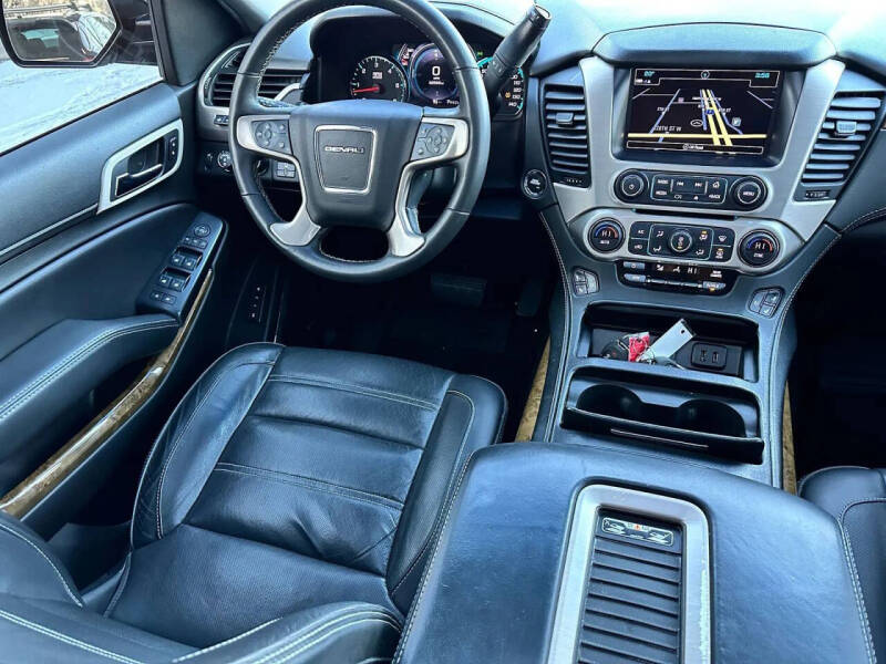 2017 GMC Yukon Denali