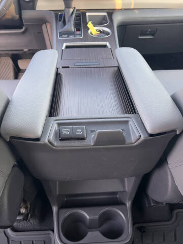 2021 Toyota Sienna XLE 8-Passenger