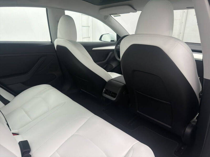 2023 Tesla Model 3 Performance