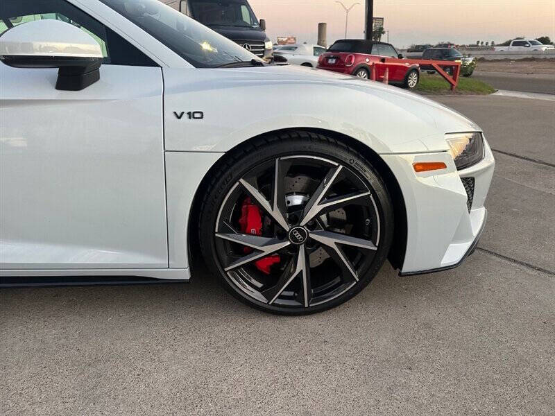 2023 Audi R8 5.2 V10 performance