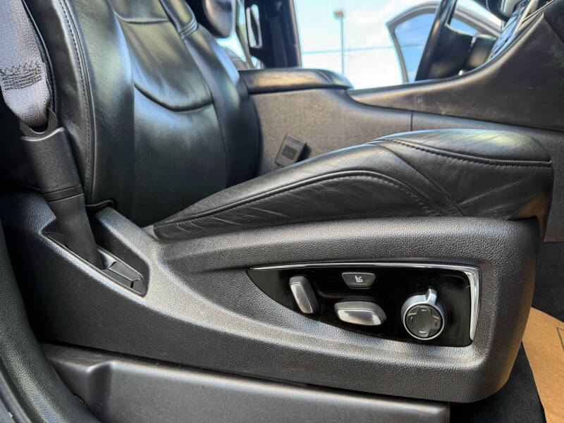 2016 Cadillac Escalade Platinum