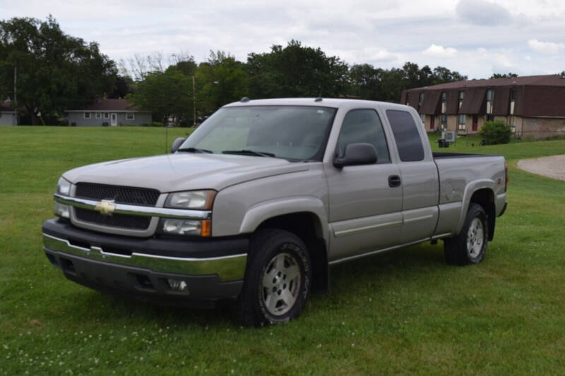 2005 Chevrolet Silverado 1500 for sale at NEW 2 YOU AUTO SALES LLC in Waukesha WI