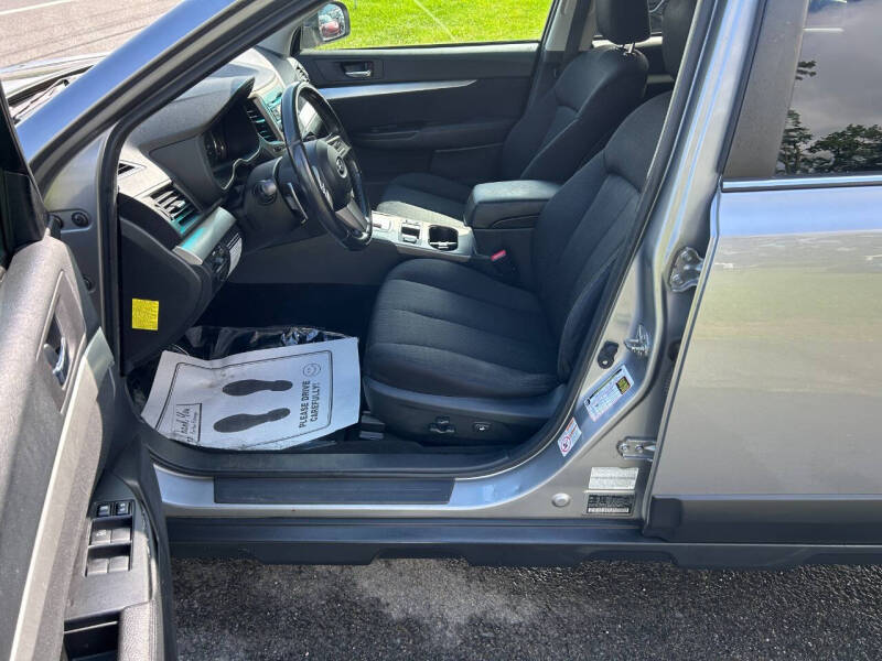 2010 Subaru Outback 2.5i Premium