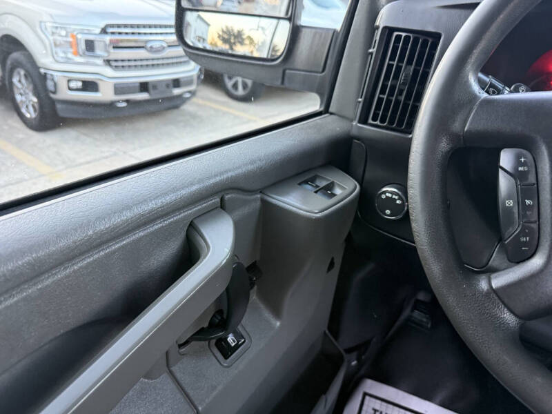 2018 GMC Savana 2500