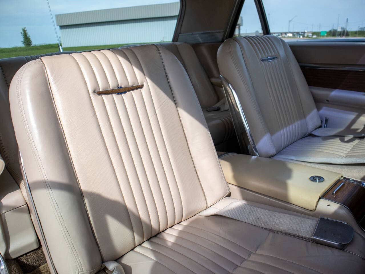 1963 Ford Thunderbird 35