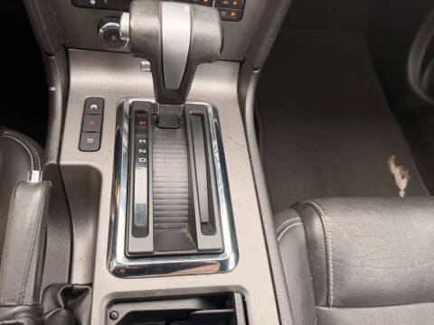 2010 Ford Mustang V6